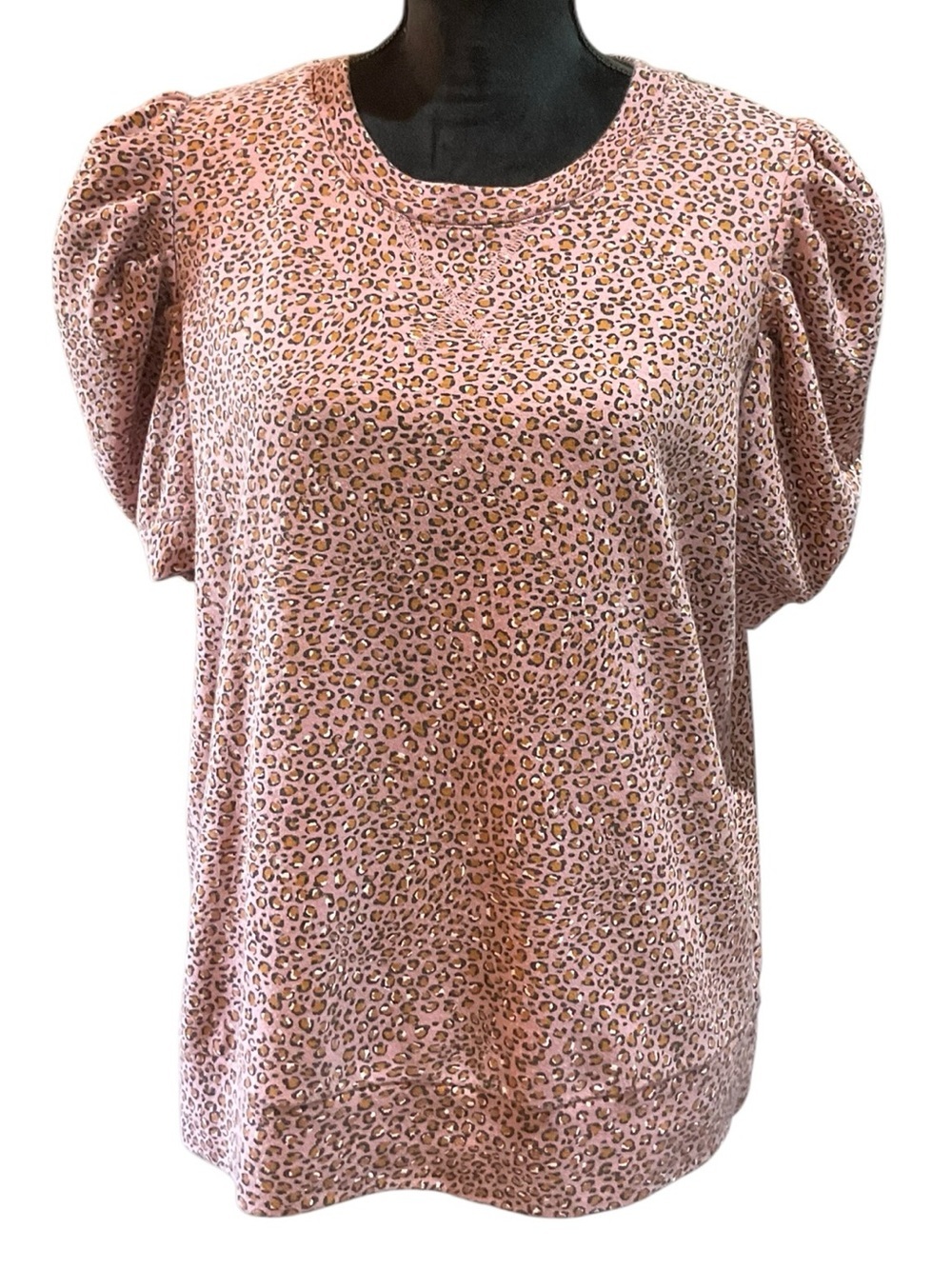 Who What Wear Pink Leopard Puff Sleeve Tee